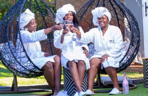 Greater Johannesburg Metropolitan Area House | Ouklip Place Hotels