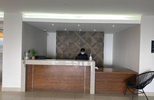 Quigney Beach Hotel | Kennaway Hotel