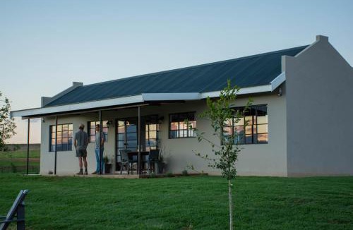 Okhahlamba Apartment | Kezlyn Farm Cottages