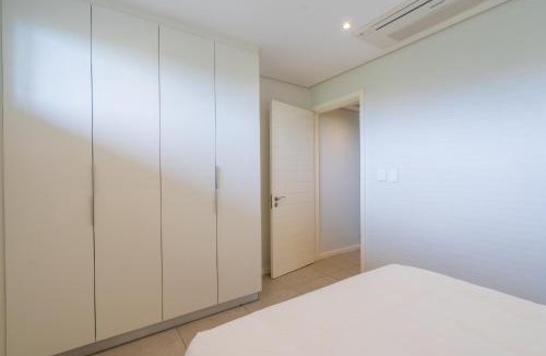 Hillhead Apartment | Stunning & Modern Apartment in Oceandune