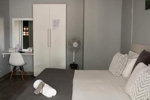 Walmer Hotel | 71 on Albert Guest House