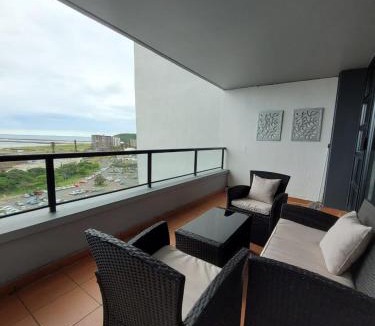 Durban Point Apartment | Exquisite 6 Sleeper - With Sea Views across Ushaka