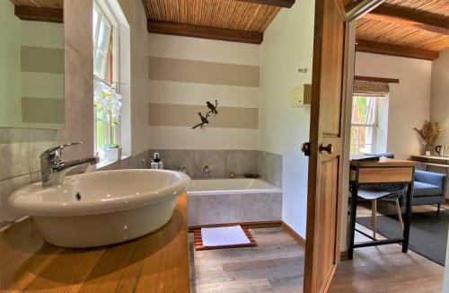 Swellendam Bed & Breakfast | Swellendam Country Lodge - Guest House - B&B