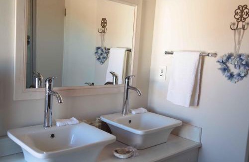 Sandbaai House | 138 Marine Beachfront Guesthouse