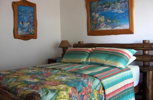 Kini Bay House | Sea Otters Lodge