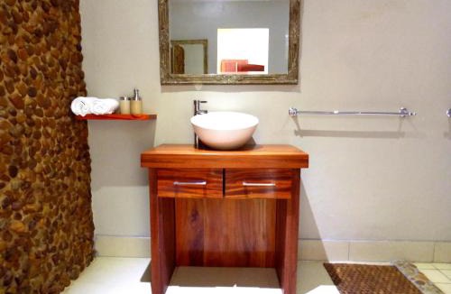 Grahamstown Cabin | African Safari Lodge