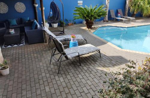 Pollok Beach House | Palm Beach Guesthouse