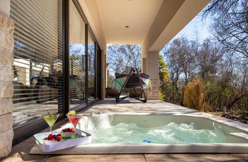 Metsimaholo House | Vaal River YOLO Spaces - Vaal River Bush Villa