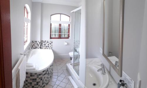 Summerstrand House | Villa Tuscana