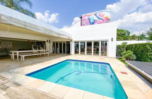Lynnwood Ridge House | TCS on Lynnwood Guesthouse