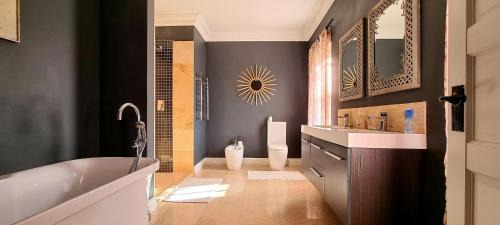 Paarl Villa | Sandmartins Private Secure Villa