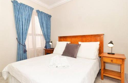 Pollok Beach Apartment | Summerseas Units