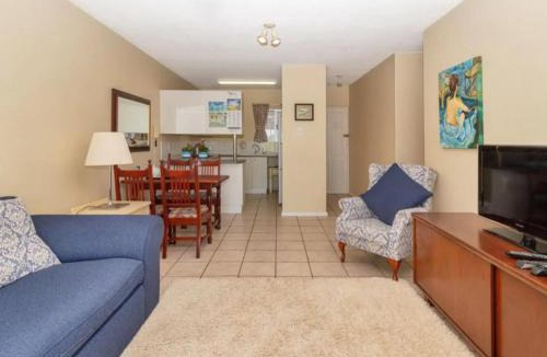 Pollok Beach Apartment | Summerseas Units