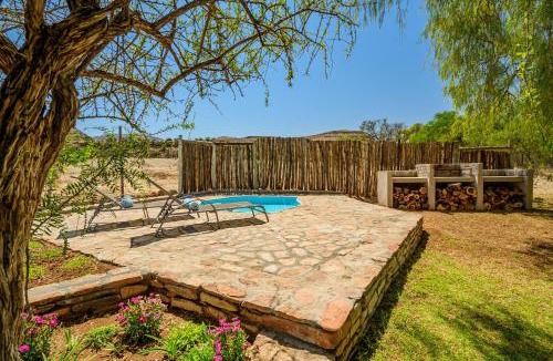 Graaff-Reinet Cabin | Glen Harry Game Reserve