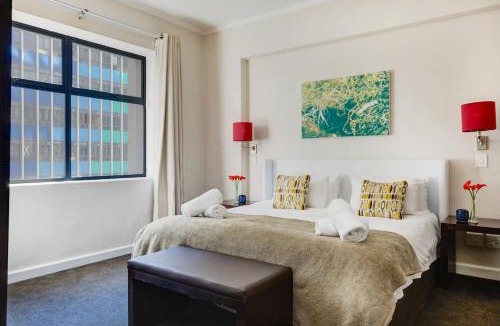Cape Town City Centre Apartment | The Bijoux 6-2 No Load Shedding