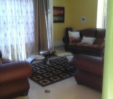Akasia House | Koiketla Guesthouse
