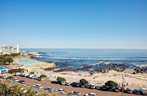 Sea Point Hotel | First Group Riviera Suites