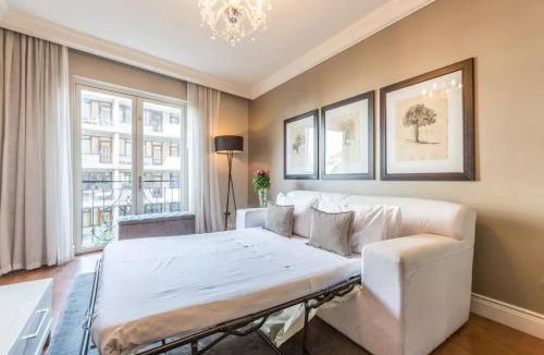 Green Point Apartment | 318 - 1BDR Apartment close to V&A Waterfront