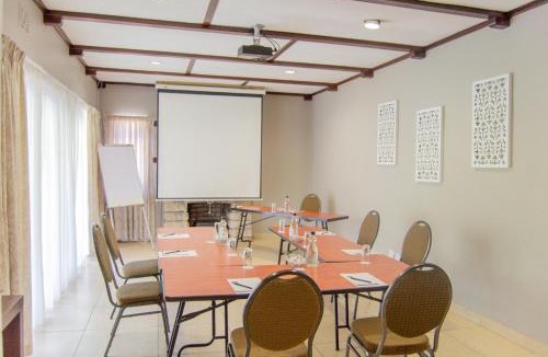 Durbanville Hotel | Ruslamere Hotel and Conference Centre