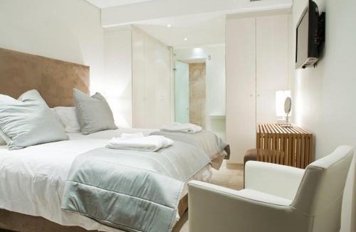 Victoria and Alfred Waterfront Apartment | Kylemore 405 B
