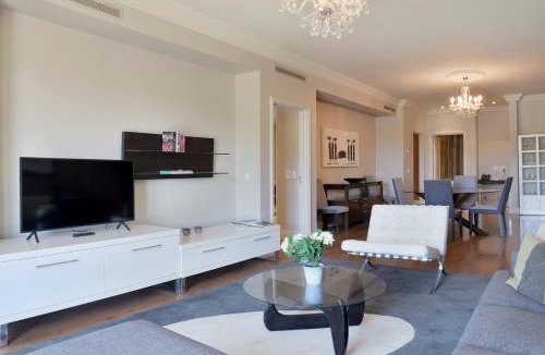 Green Point Apartment | 204 - 2BDR Apartment close to V&A Waterfront