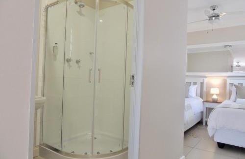 Humewood Bed & Breakfast | La Mer Guesthouse