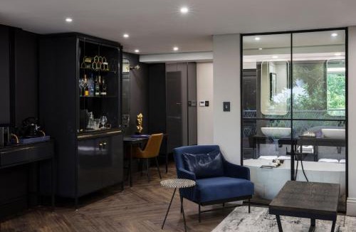 Greater Johannesburg Metropolitan Area Hotel | SEVEN Hotel, Villas and Spa