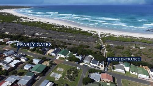 Pearly Beach House | Pearly Gate