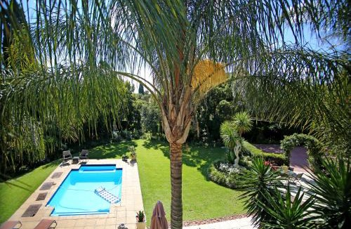 Woodmead House | 18 Plymouth Place