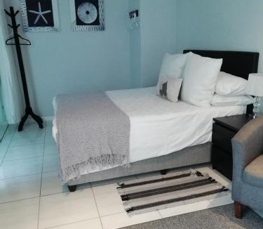 Pinelands Apartment | The Palm in Pinelands