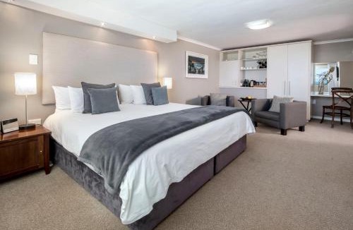 De Kelders House | Cliff Lodge