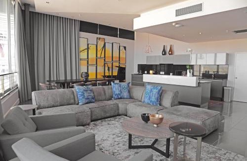 Menlyn Hotel | The Capital Menlyn Maine