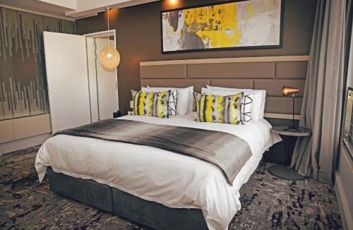 Menlyn Hotel | The Capital Menlyn Maine