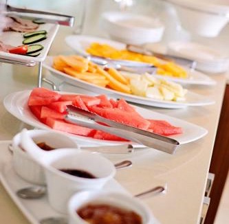 Pollok Beach Hotel | Isango Gate