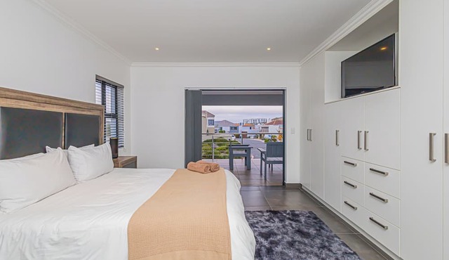 Dalton's, Langebaan 10-sleeper in Langebaan