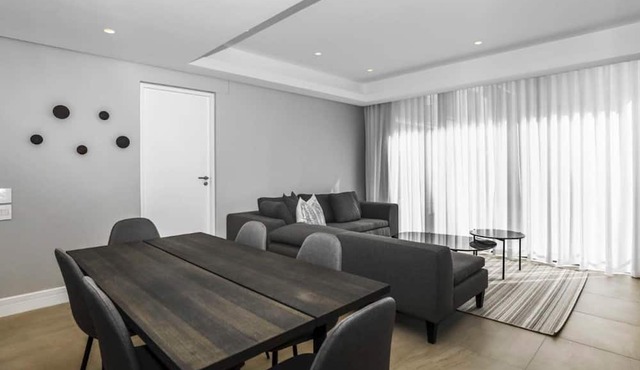 Remarkable 2-bed Apartment in Johannesburg in Johannesburg