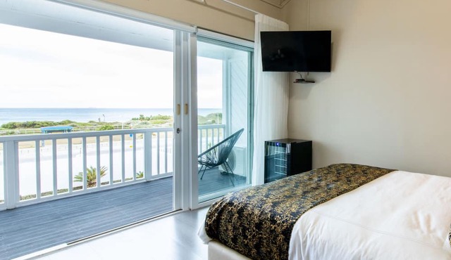 Dolphin Bay Boutique Hotel and Spa in Gqeberha (Port Elizabeth)