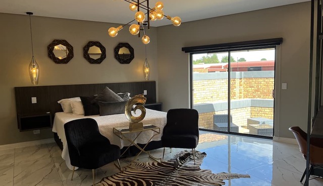 Swan Lake Suites in Benoni