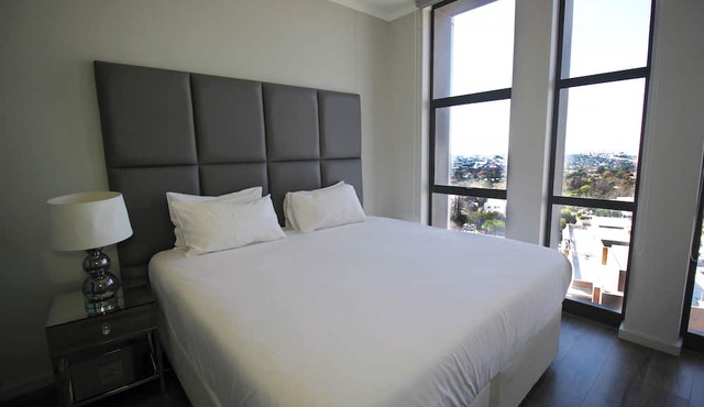 Sandton Smart Apartment Eleven in Sandton