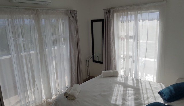 Tokai Self Catering Apartment in Cape Town
