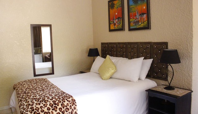 African Sky Bed and Breakfast in Krugersdorp