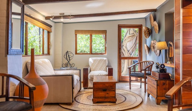Hog Hollow Country Lodge in The Crags