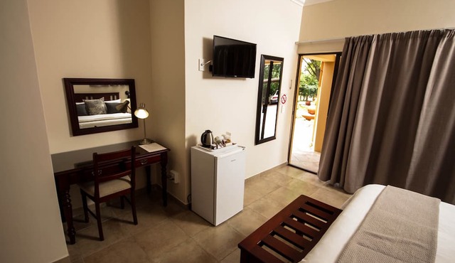 New Haven Guest House in Newcastle