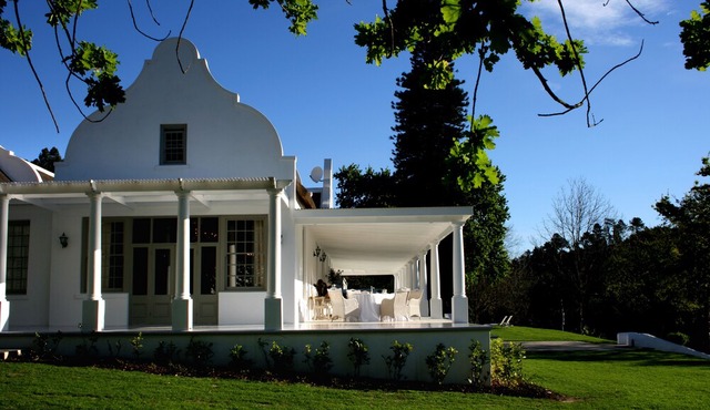 Grand Dédale Country House in Wellington