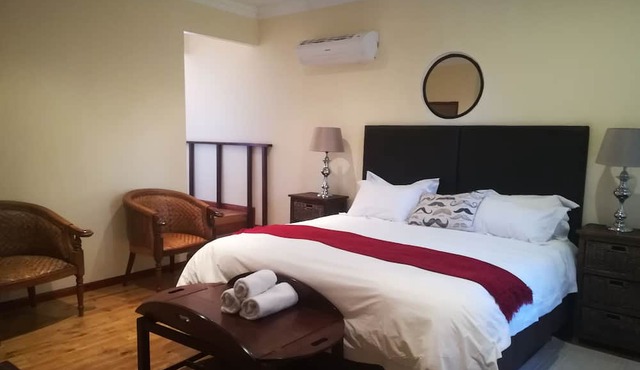 The Moon and Sixpence Garden Guest House in Muldersdrift