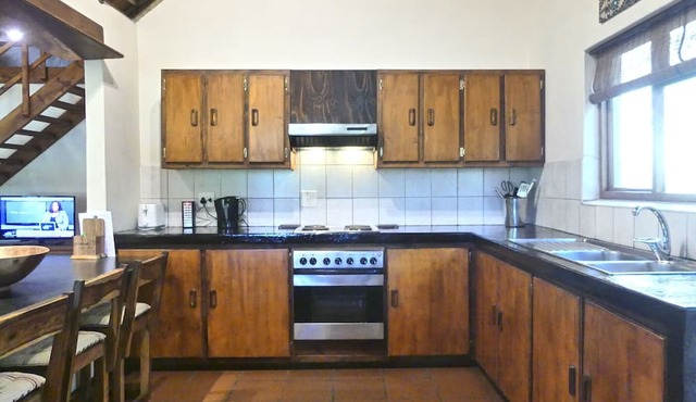 Holiday home near Kruger National Park with one electricity source. in Phalaborwa