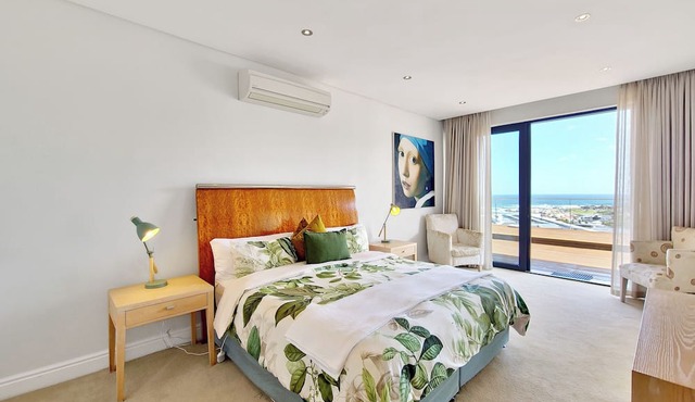 The Blue Emerald in Cape Town