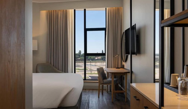 Radisson Hotel And Convention Center Steve Tshwete Middelburg in Middelburg