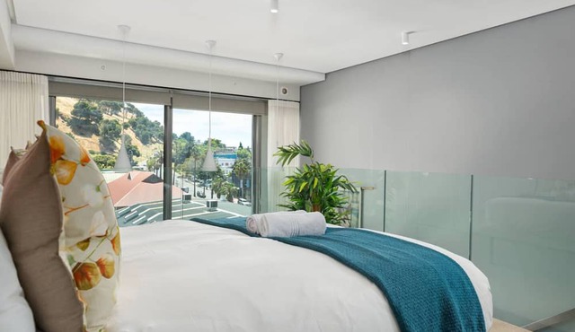 Stylish 1bed Secure Mountain Views