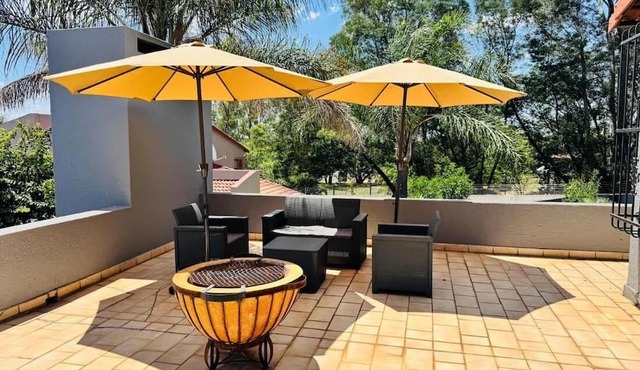 Villa Picasso- 1 Bed Villa in Johannesburg